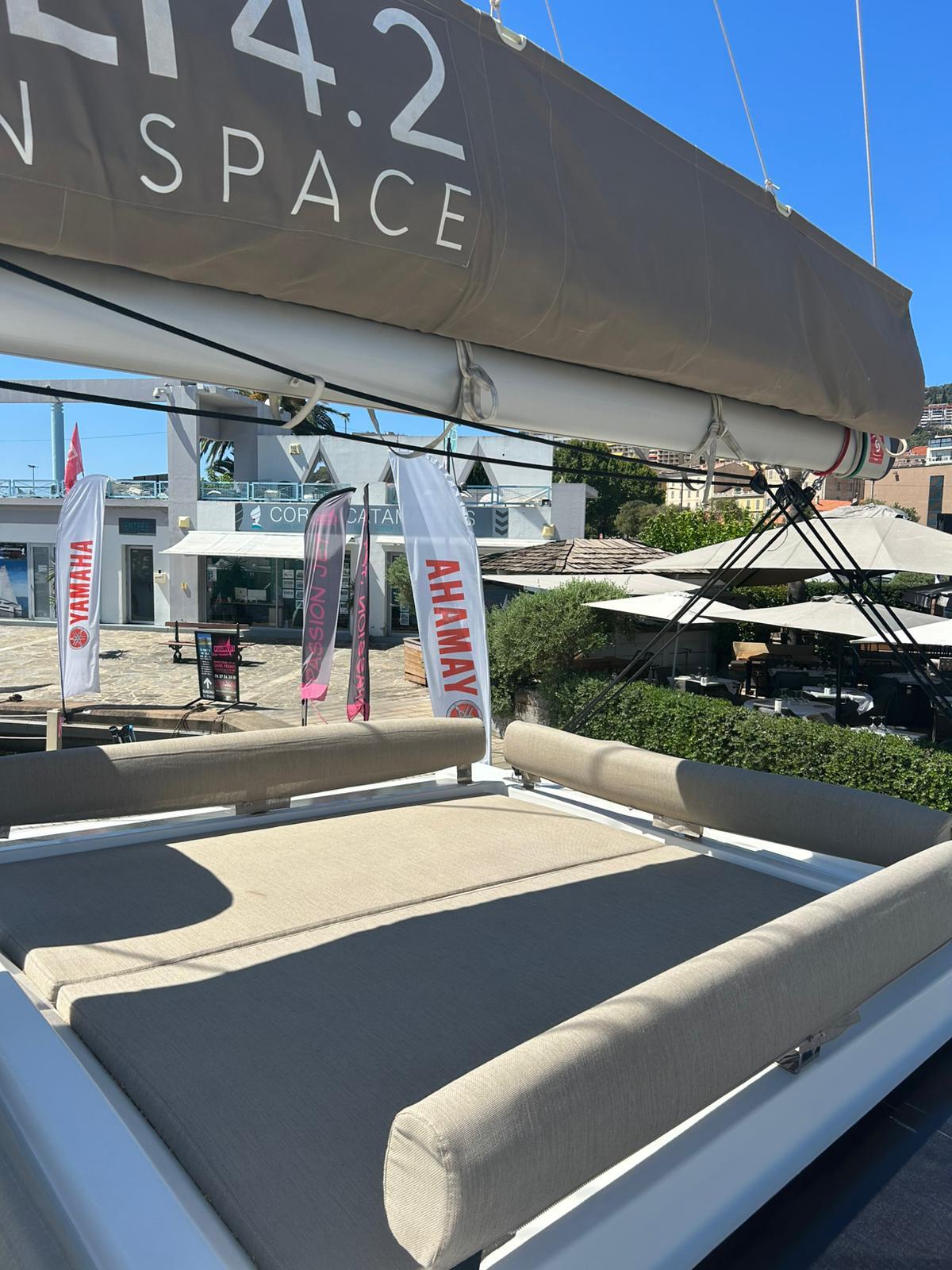 Catamaran 