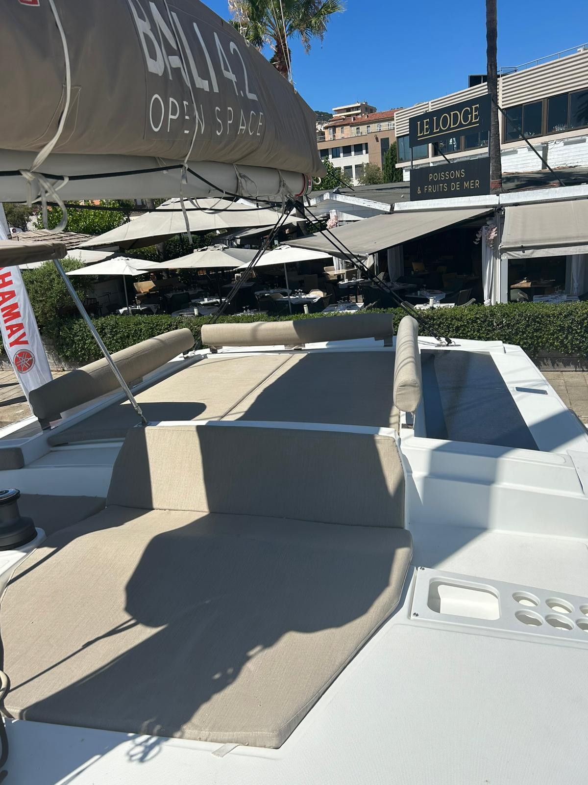 Catamaran 