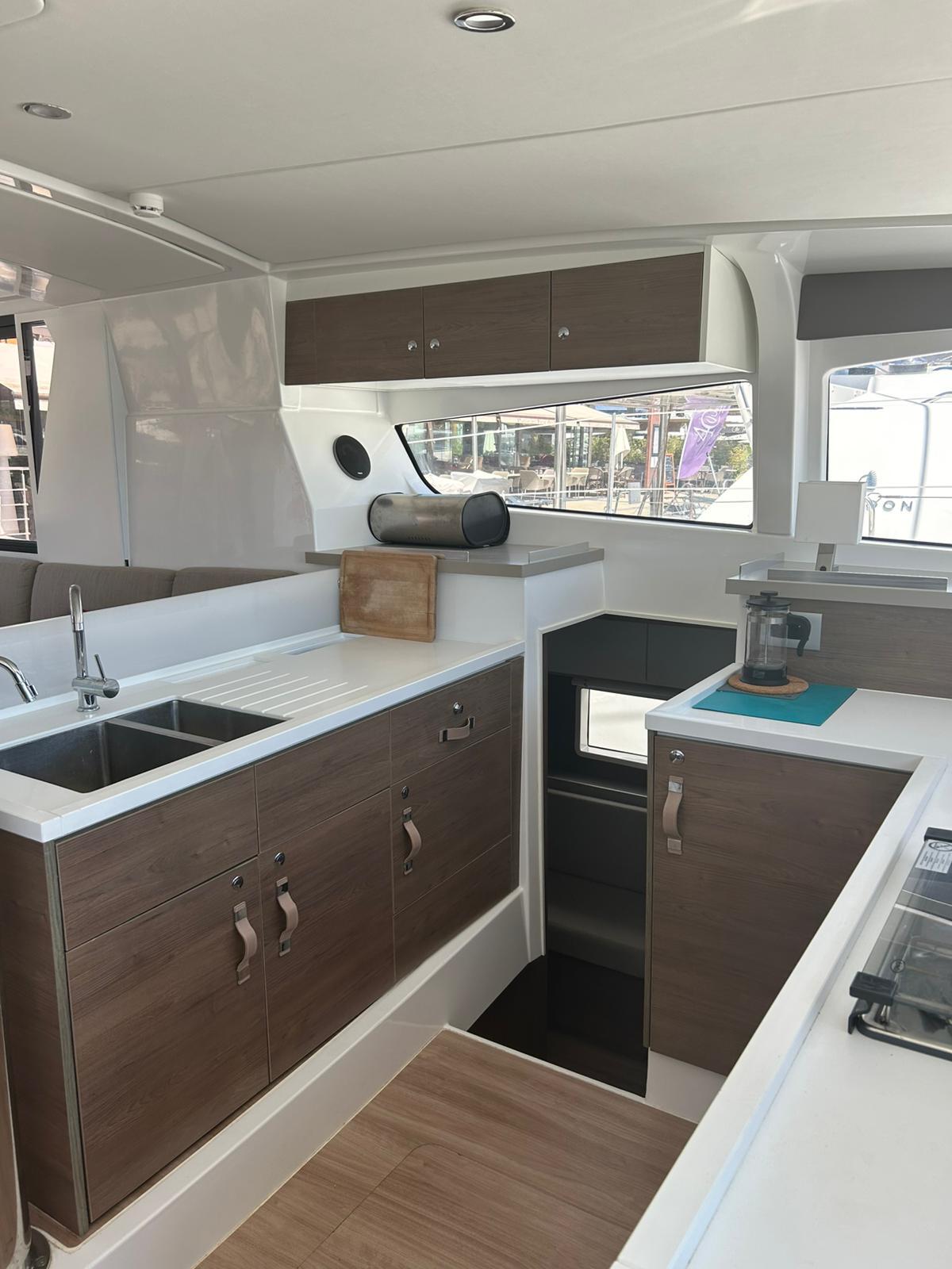 Catamaran 
