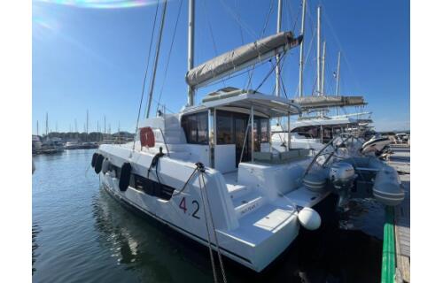 Catamaran 