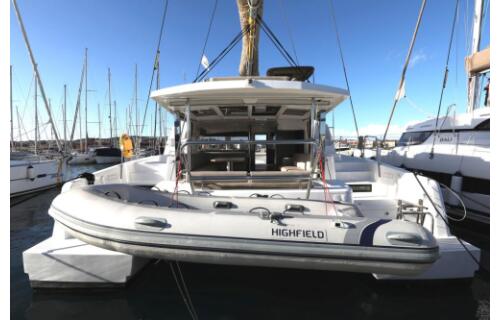 Catamaran 