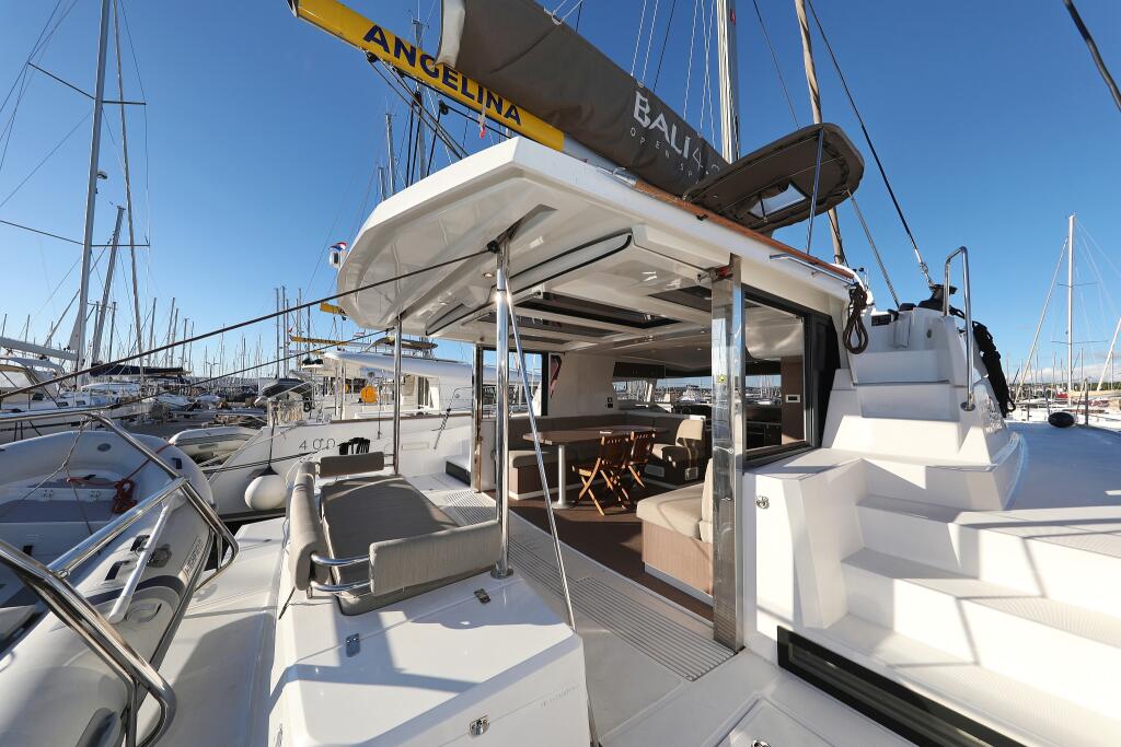 Catamaran 