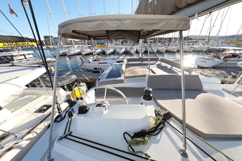 Catamaran 