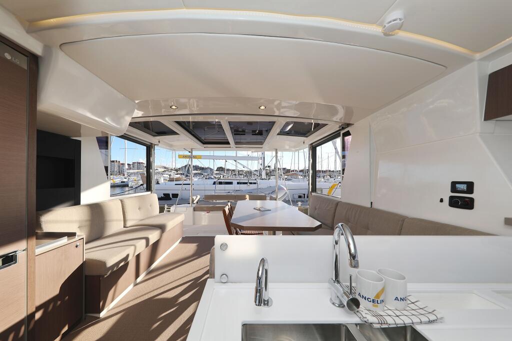 Catamaran 