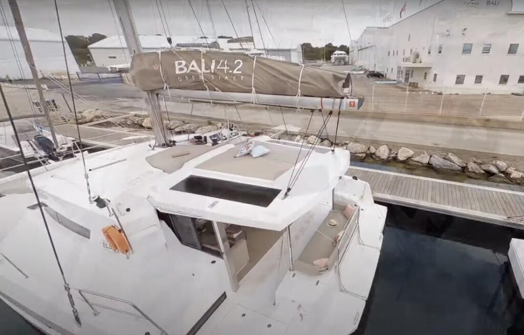 Catamaran 