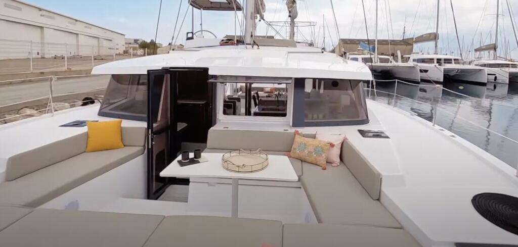 Catamaran 