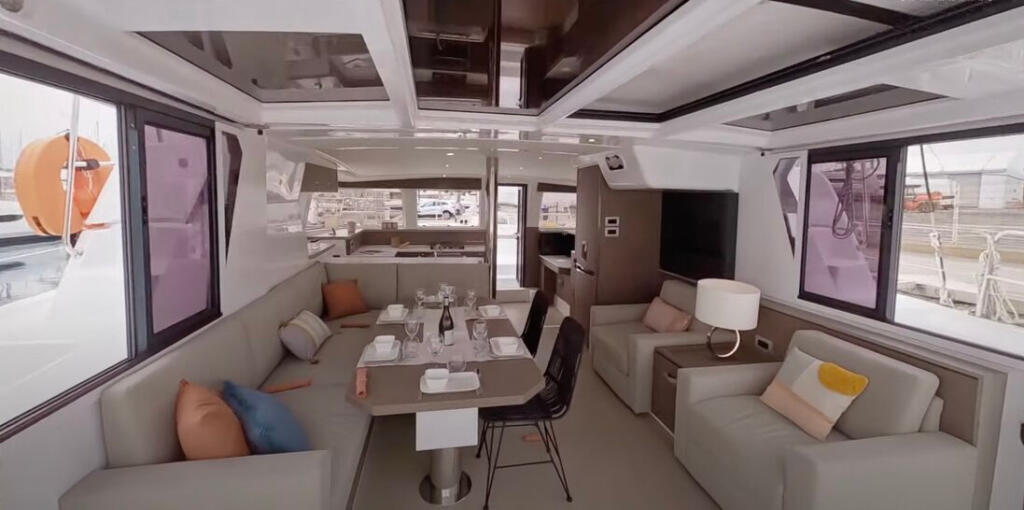Catamaran 