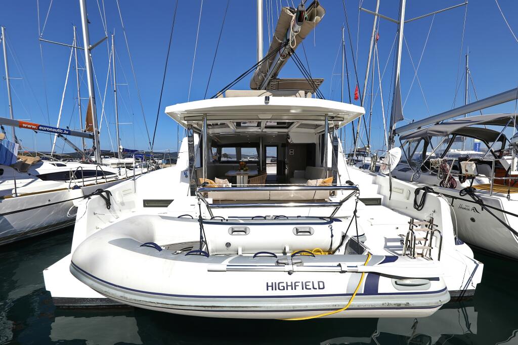 Catamaran 