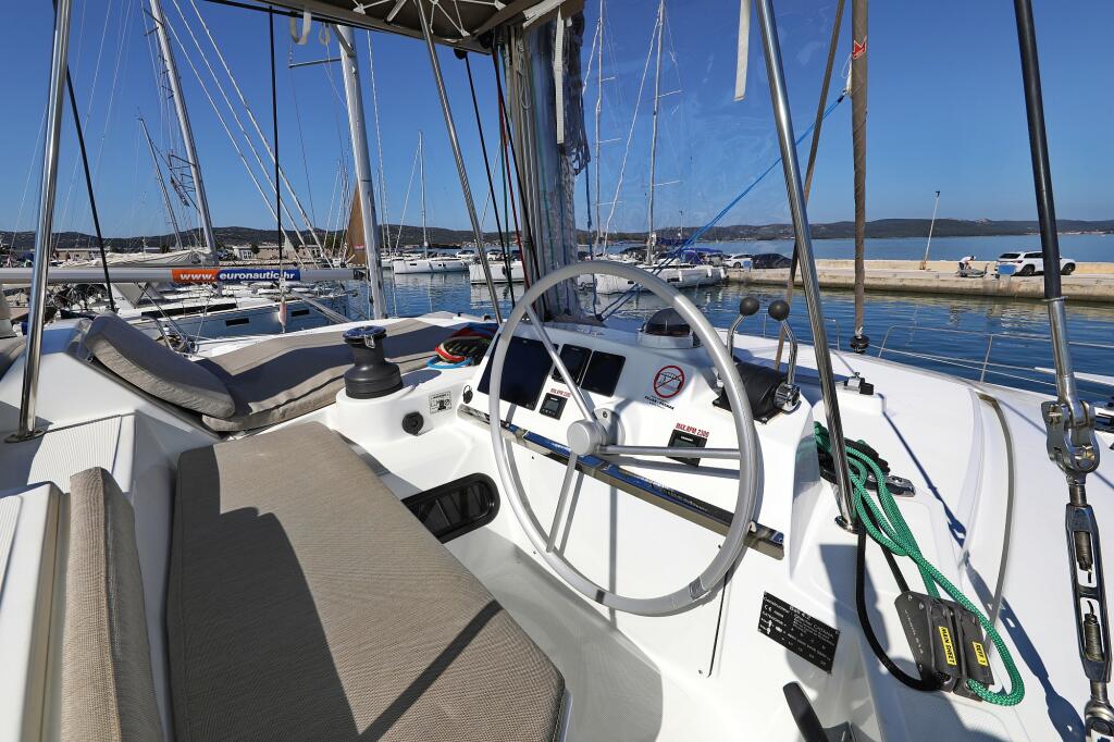 Catamaran 