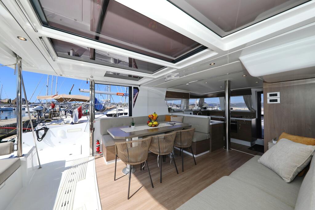 Catamaran 