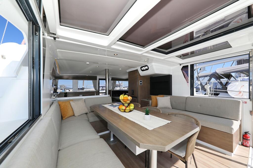 Catamaran 