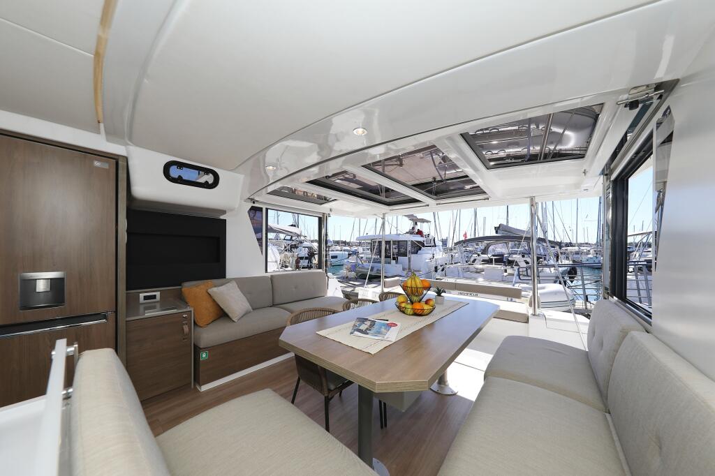 Catamaran 