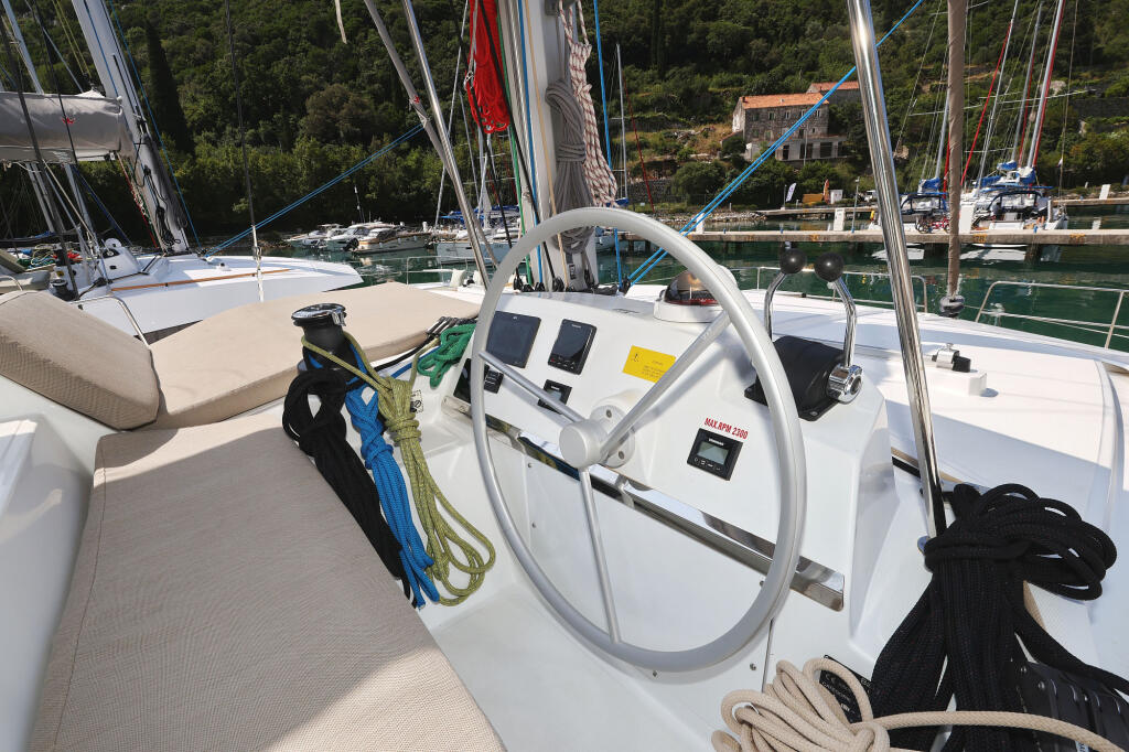 Catamaran 