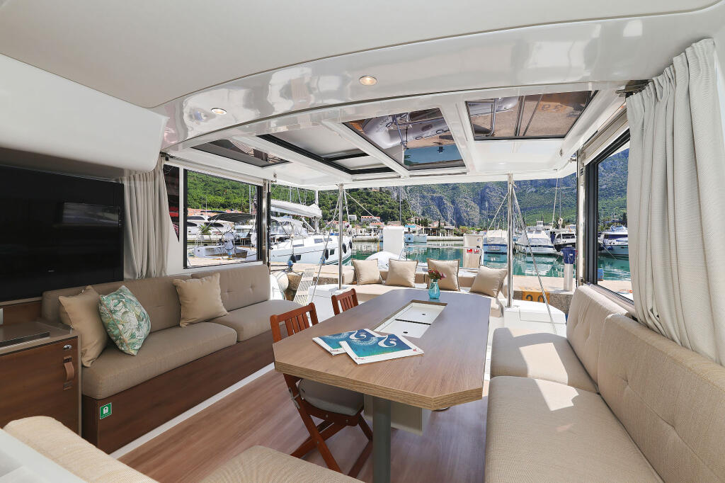 Catamaran 