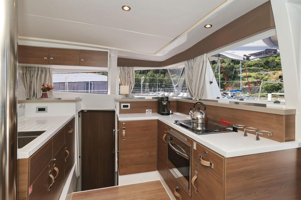 Catamaran 