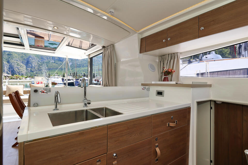 Catamaran 