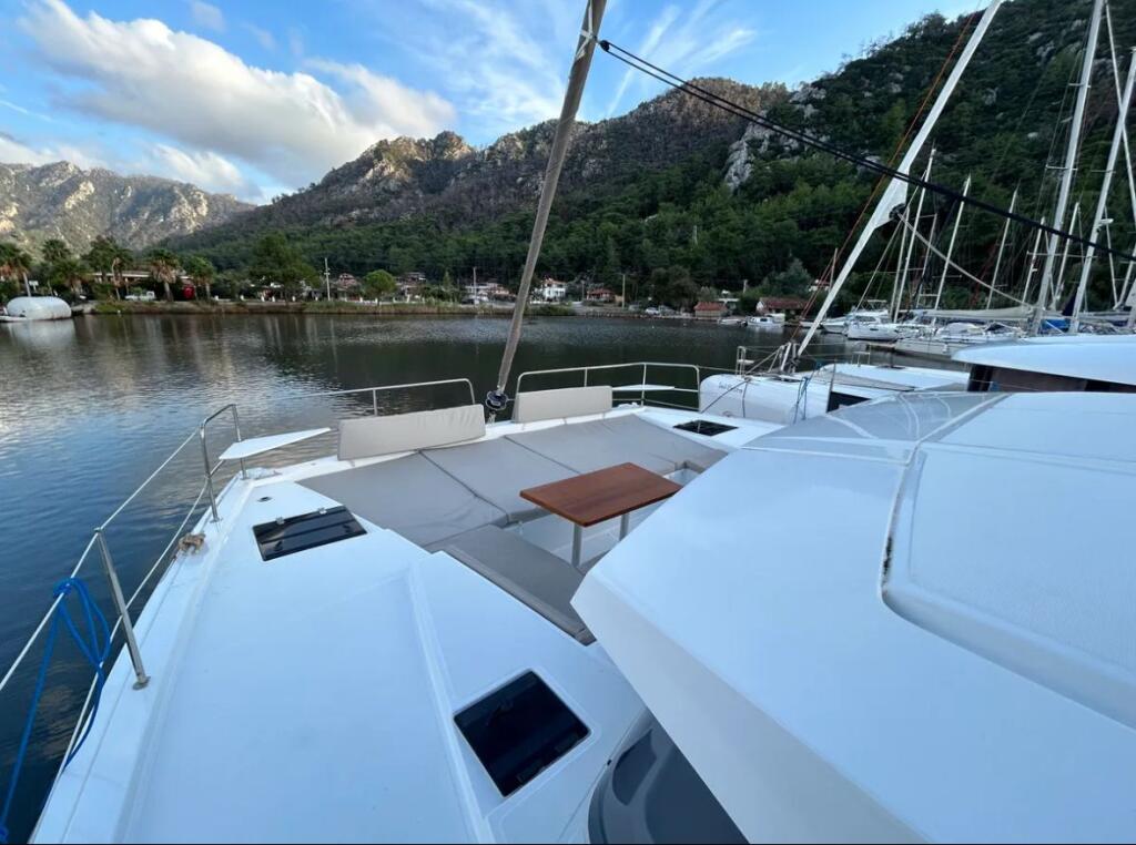 Catamaran 