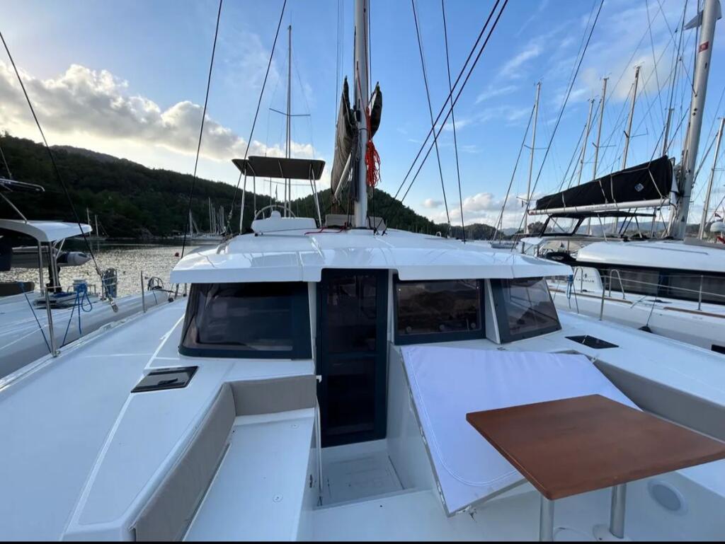 Catamaran 