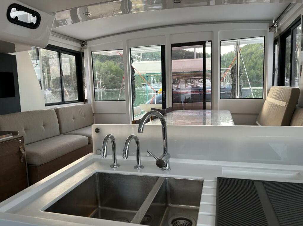 Catamaran 