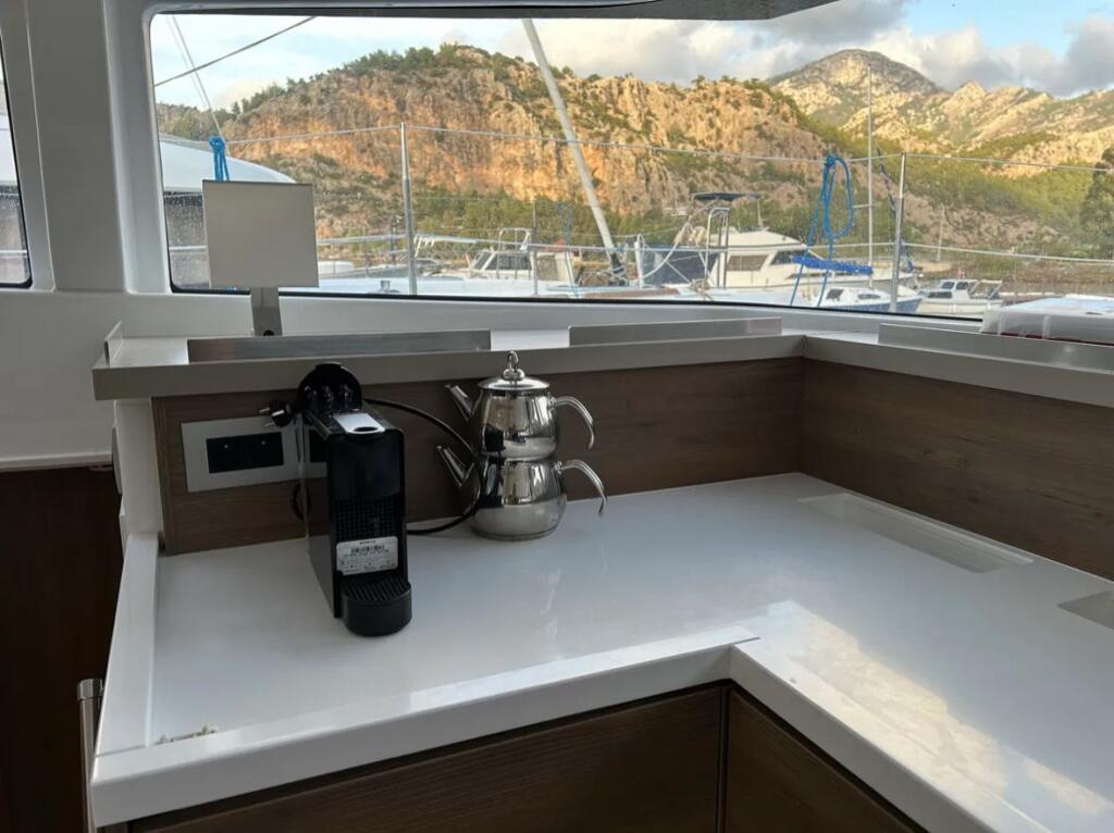 Catamaran 