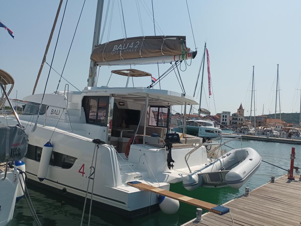 Catamaran 