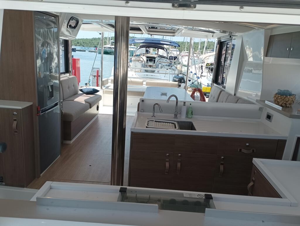 Catamaran 