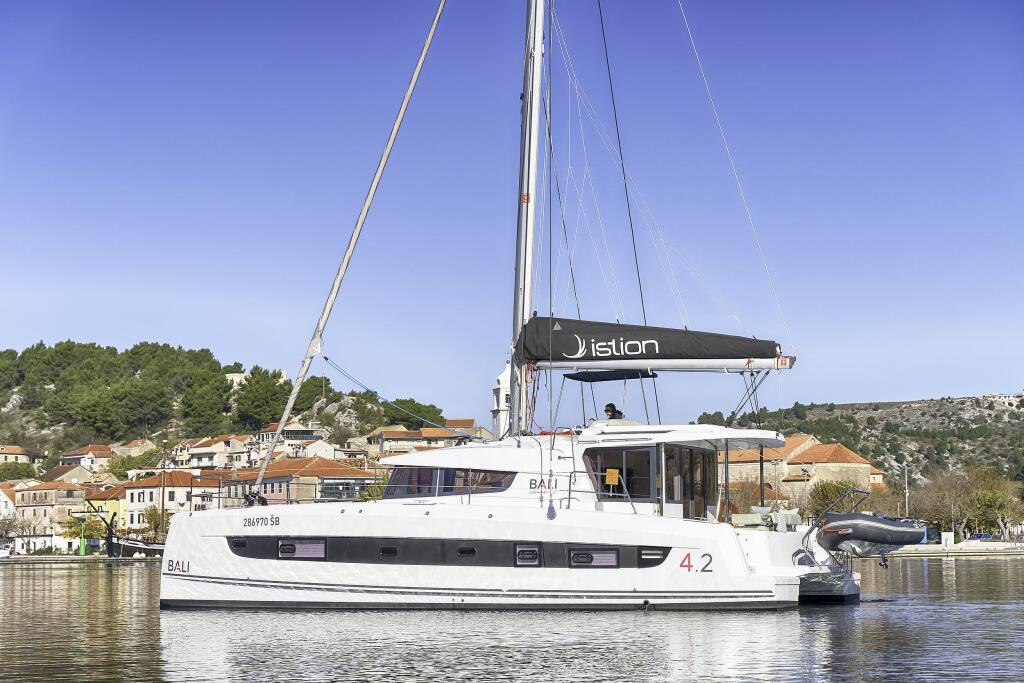 Catamaran 