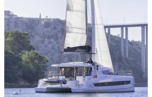 Catamaran 