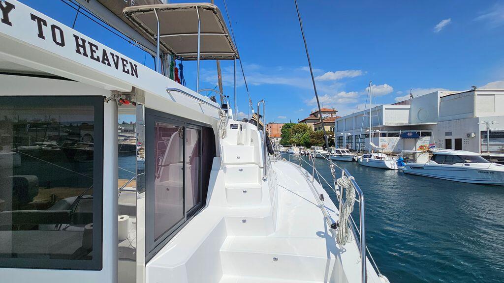 Catamaran 