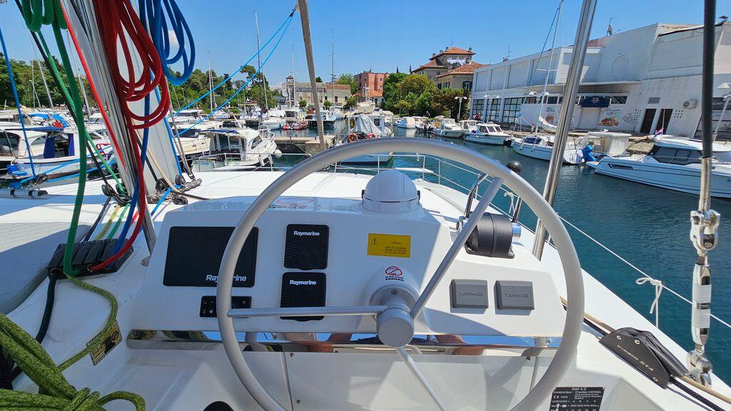 Catamaran 