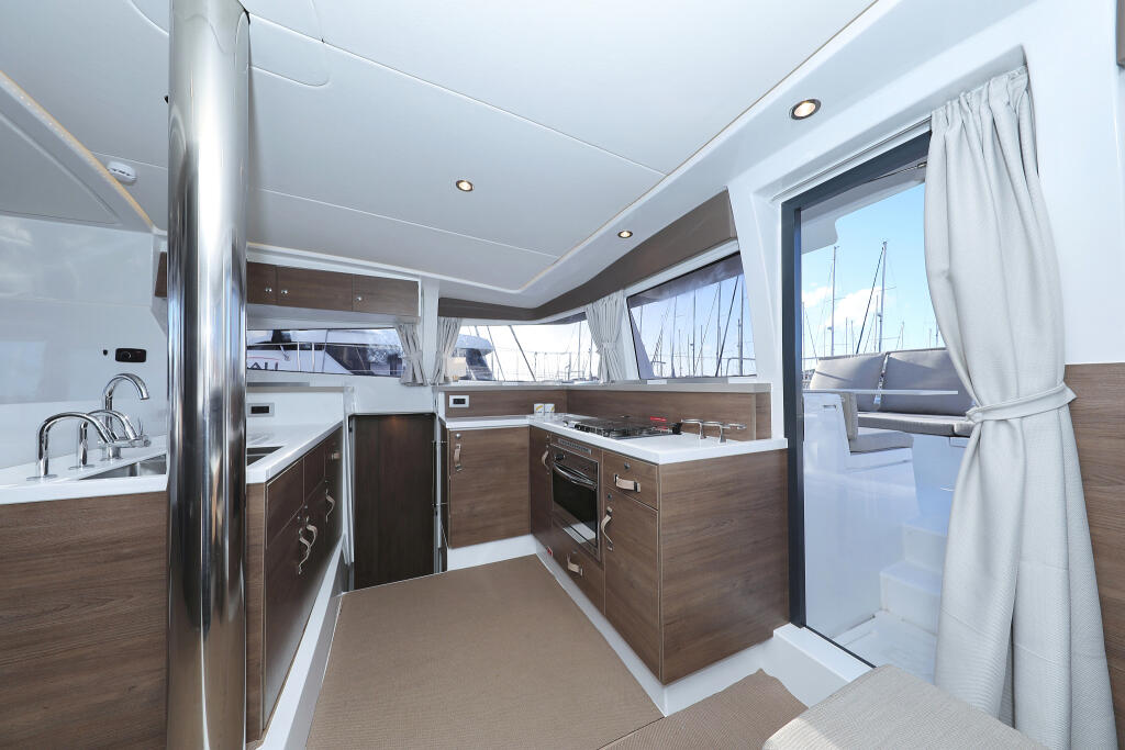 Catamaran 