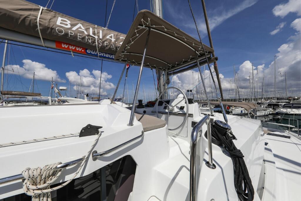 Catamaran 