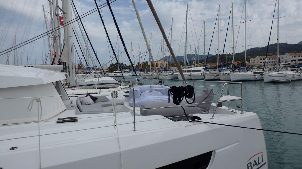 Catamaran 