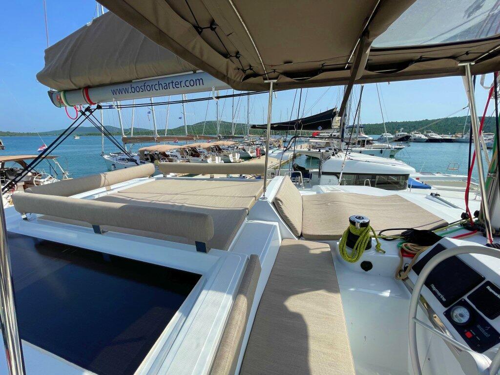 Catamaran 
