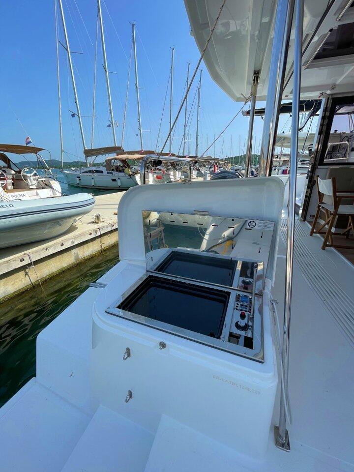 Catamaran 