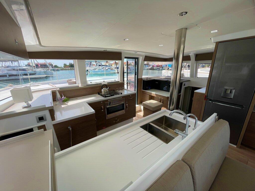 Catamaran 