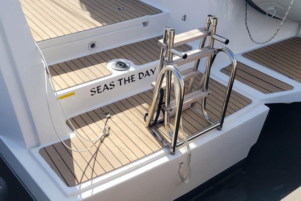 Catamaran 