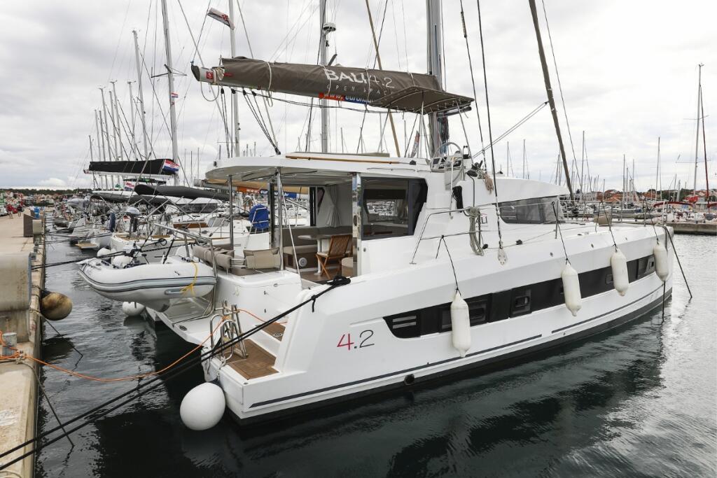 Catamaran 