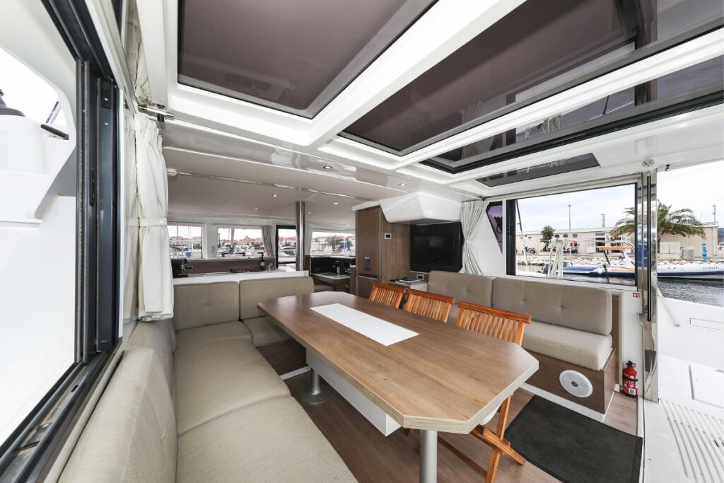 Catamaran 