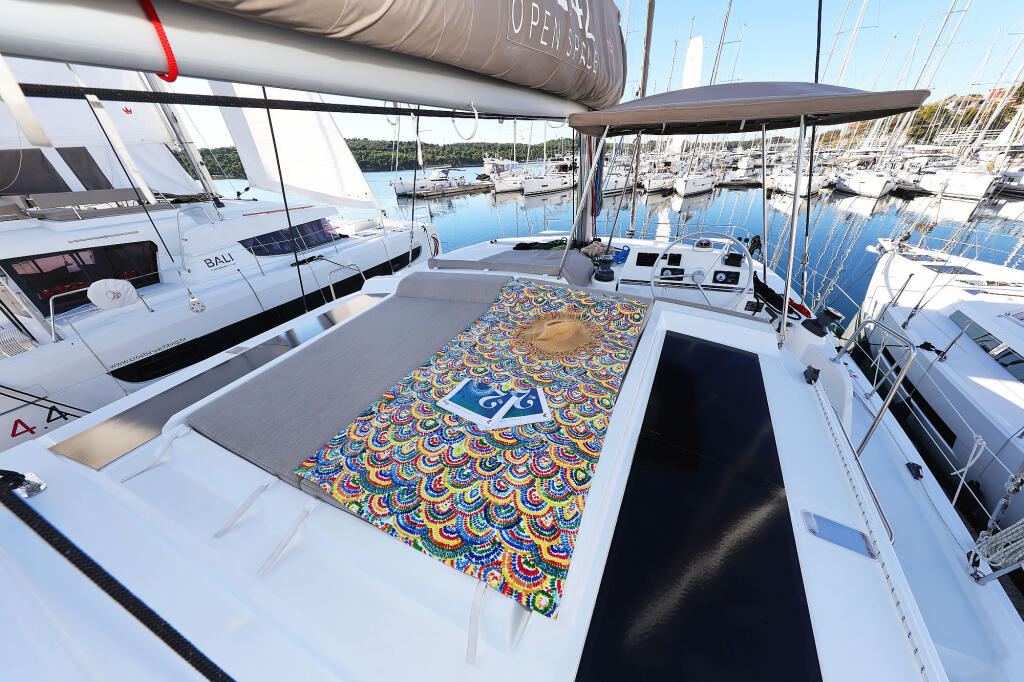 Catamaran 
