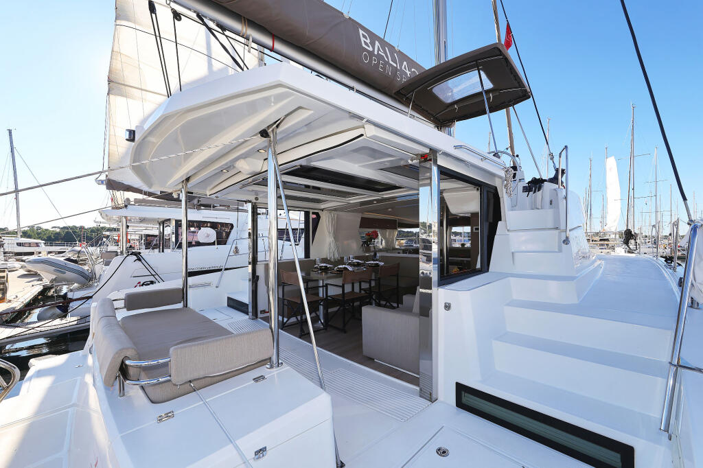 Catamaran 