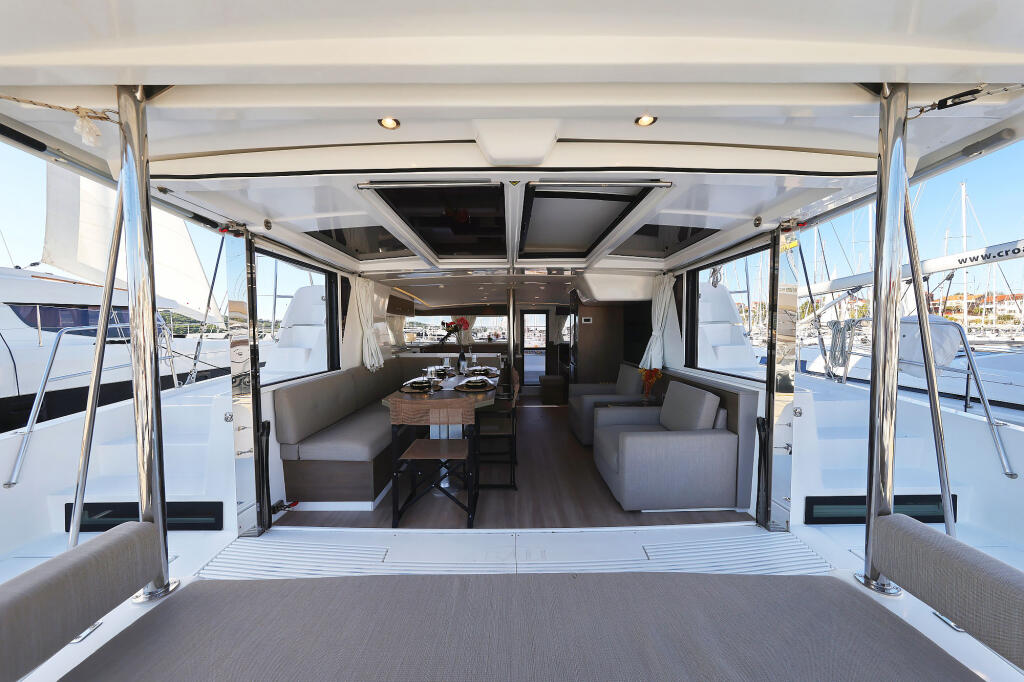 Catamaran 