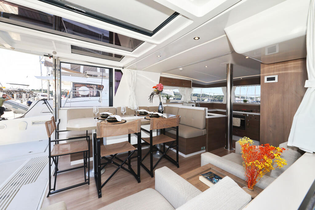 Catamaran 