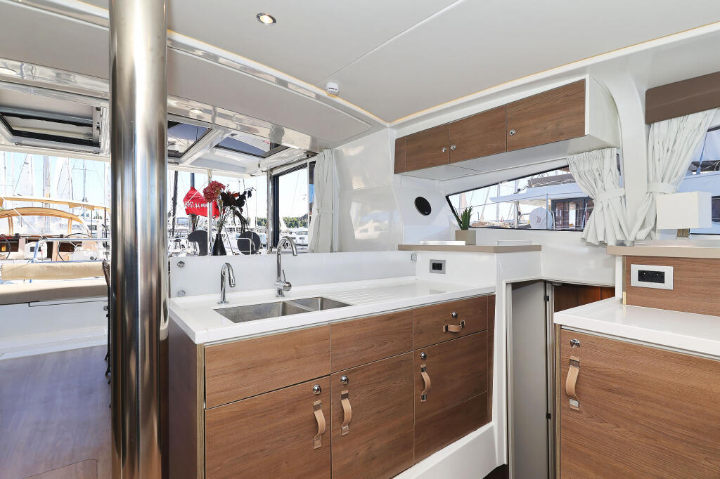Catamaran 