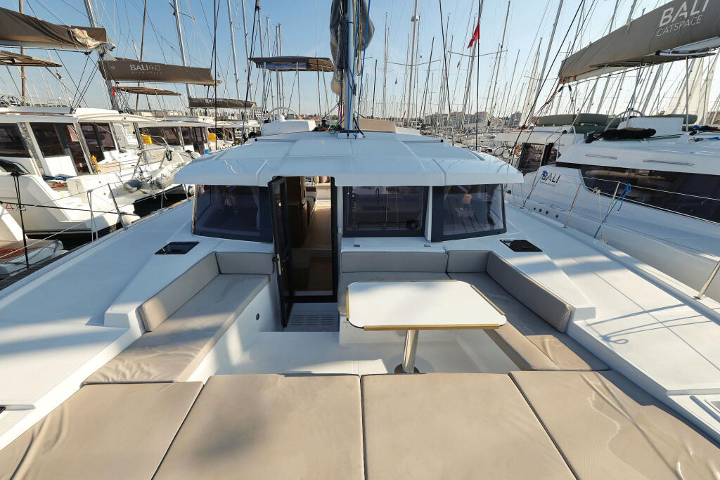 Catamaran 