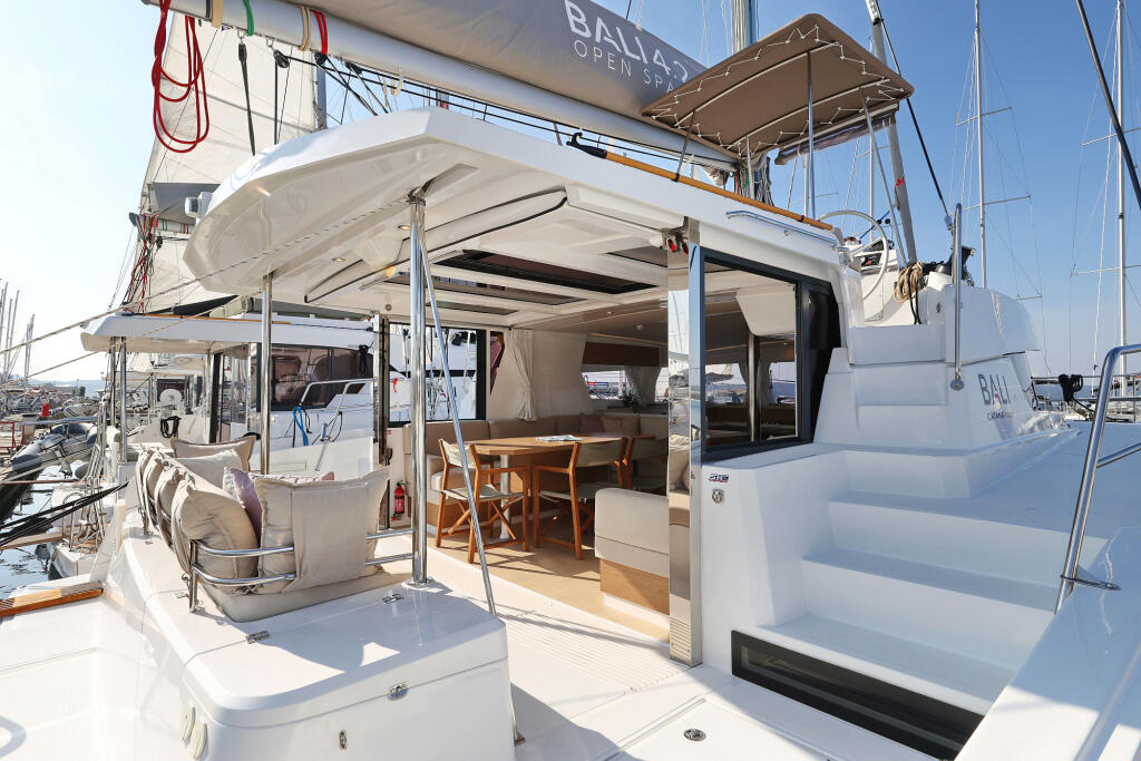 Catamaran 