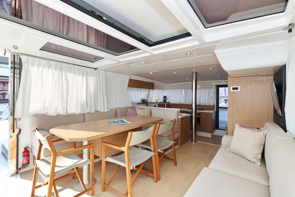 Catamaran 