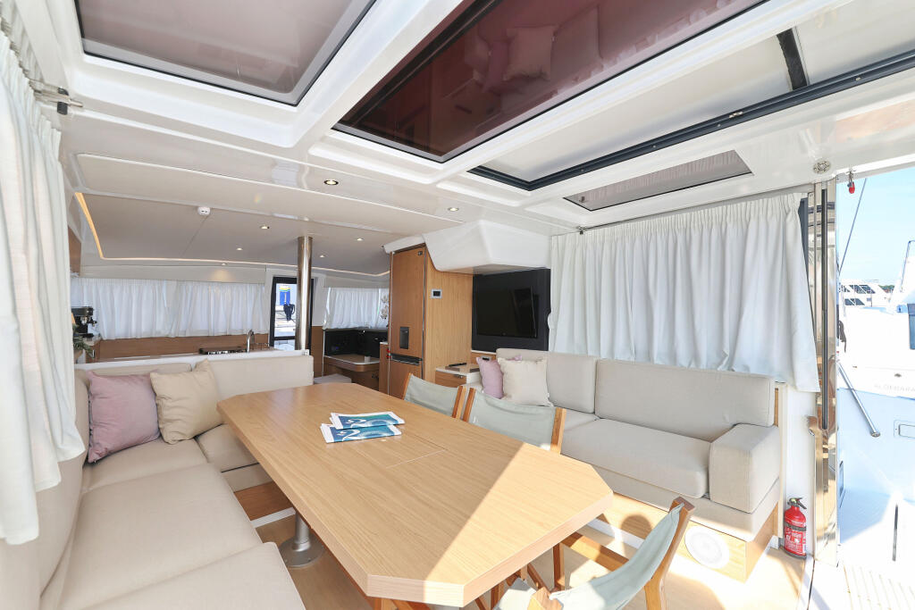 Catamaran 