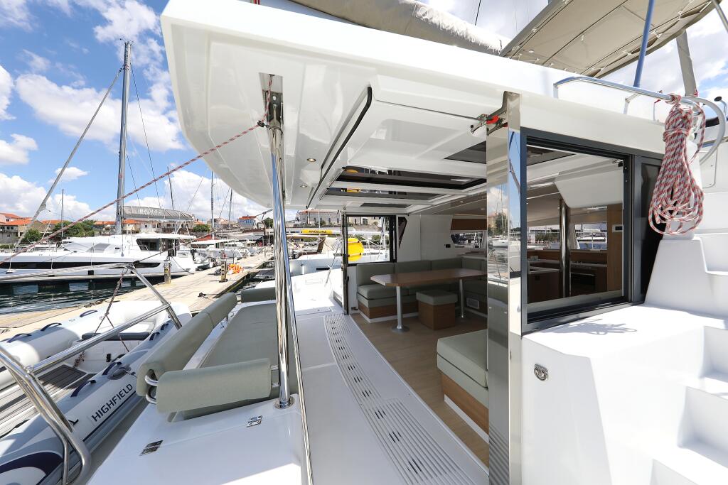 Catamaran 