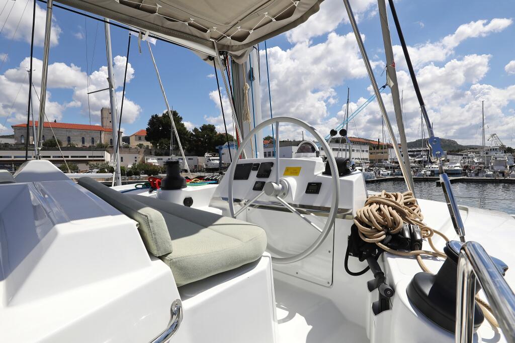 Catamaran 
